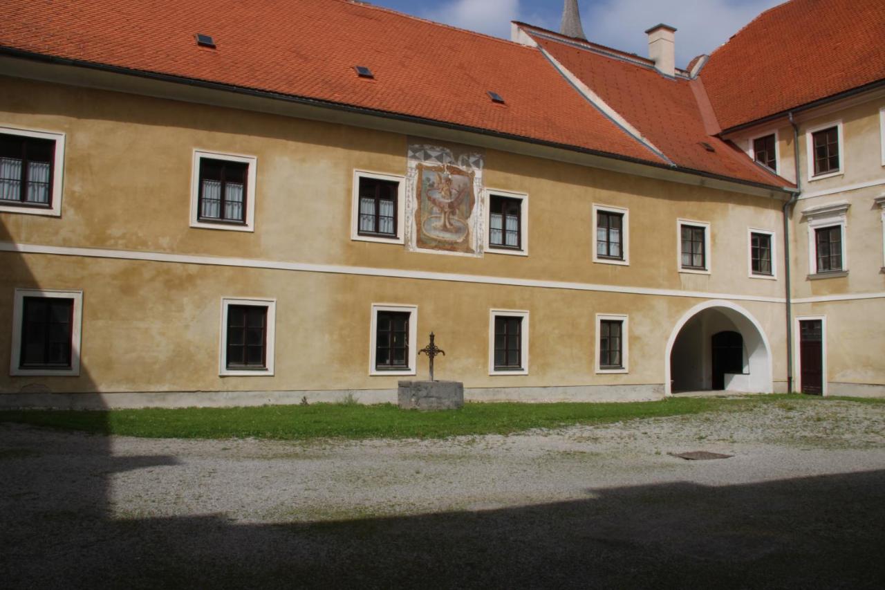Hotel Im Stift Neuberg Neuberg an der Mürz Dış mekan fotoğraf